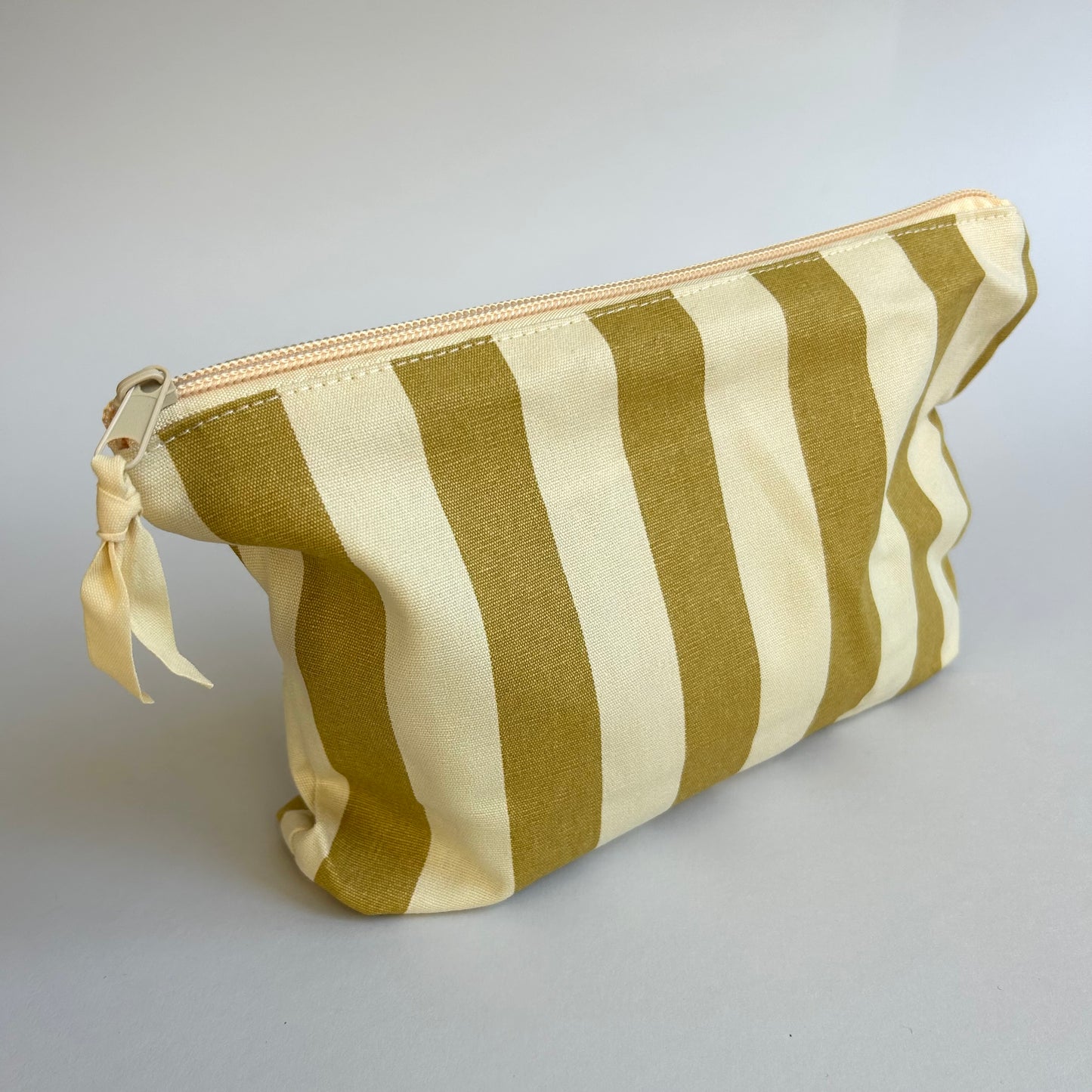 Pouch - gestreift, diverse Farben