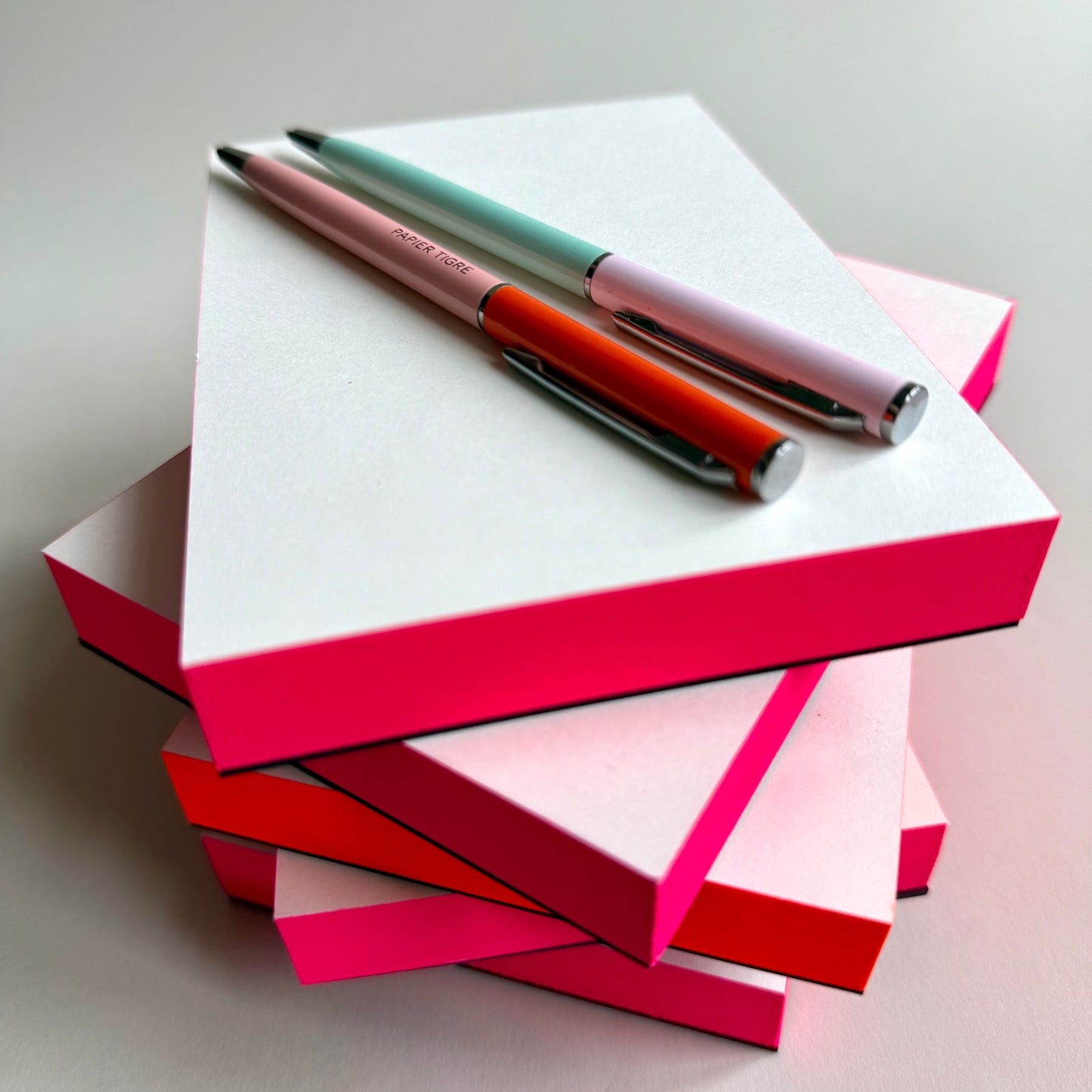 Notizblock - neon pink, neon orange & blau