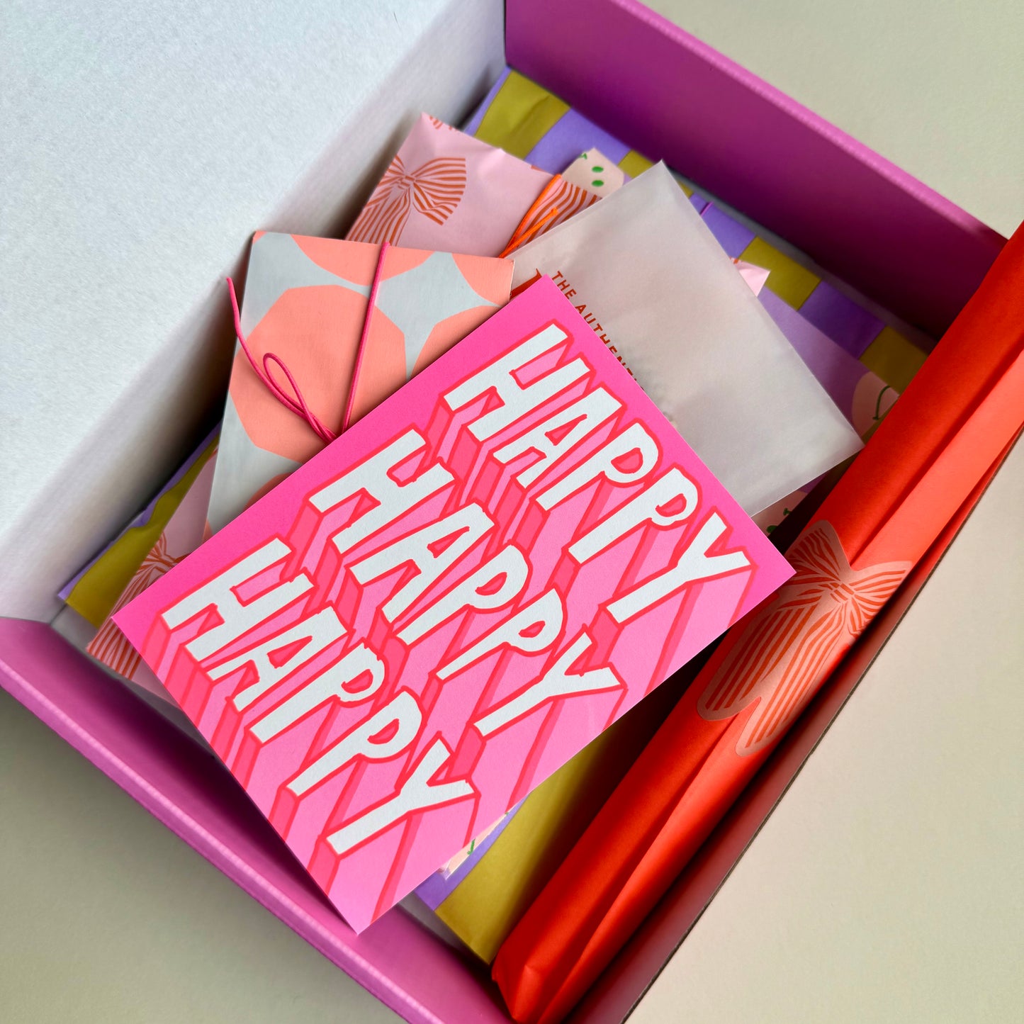 RADICAL SMILE SURPRISE Box